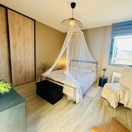 Villa Palmiers 5 Min De La Mer, Confortable 4 Personnes, Parking Free, *