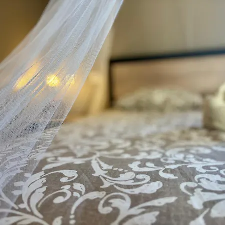 Palmiers 5 Min De La Mer, Confortable 4 Personnes, Parking Free, Sérignan