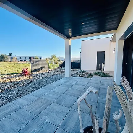 Villa Palmiers 5 Min De La Mer, Confortable 4 Personnes, Parking Free, *